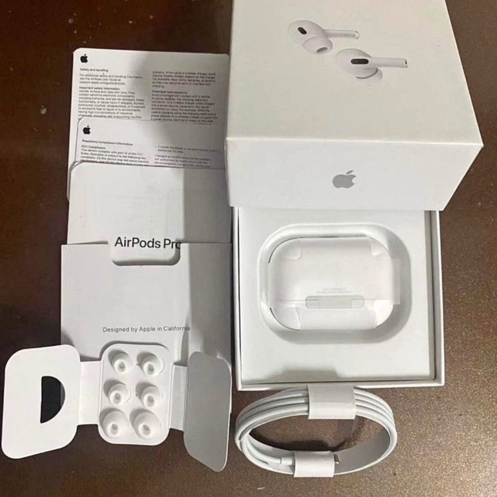 Apple White AirPods Pro Headset with Customizable Fit